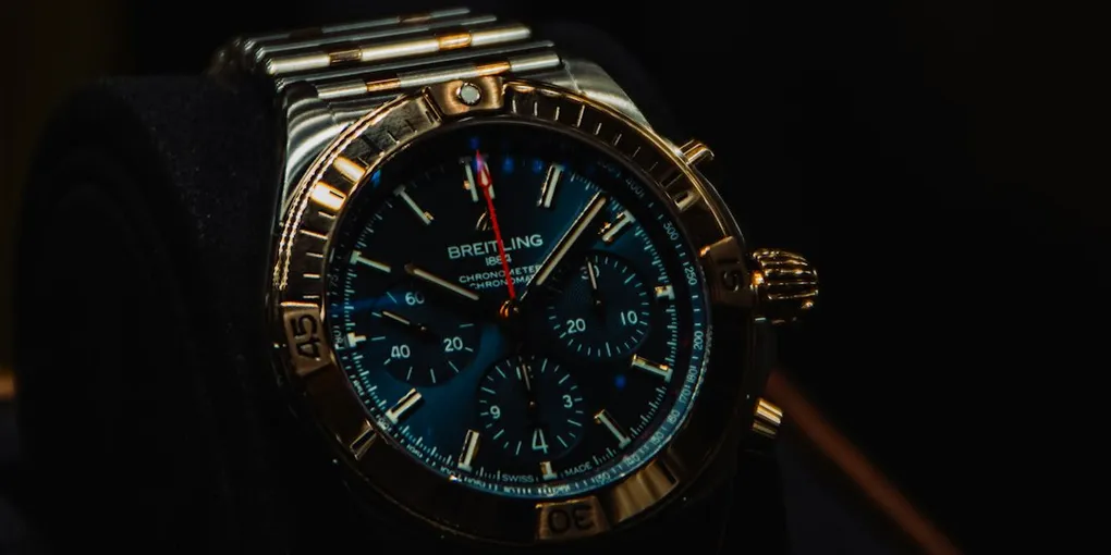Maltese Cross: Stop-Work to Vacheron Constantin Logo