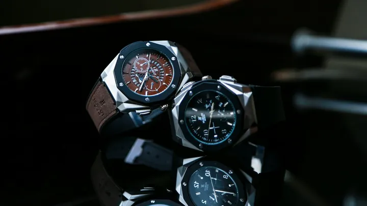 Automatic or Quartz: Match the Movement to Your Routine