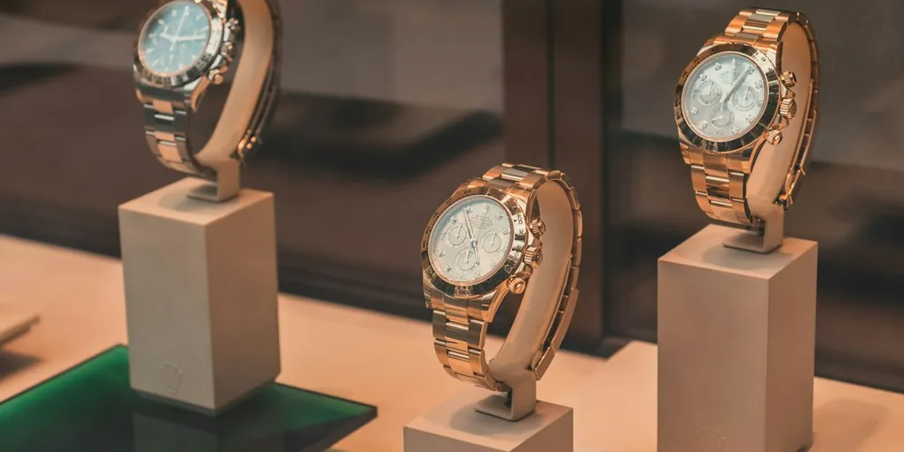 How to Choose a Watch as a Gift: A Buyer's Guide