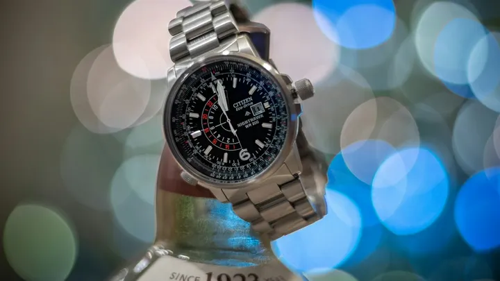 How To Spot A Fake Watch: Red Flags By Brand