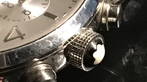 Cómo Dar Cuerda a un Reloj Automático (Sin Romperlo)