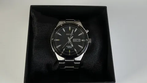 Spring Drive: Seiko's Hybrid That Shouldn't Work