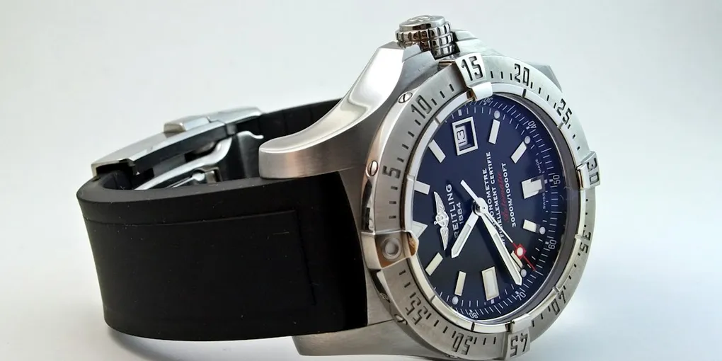 Unidirectional Dive Watch Bezels Why They Turn One Way