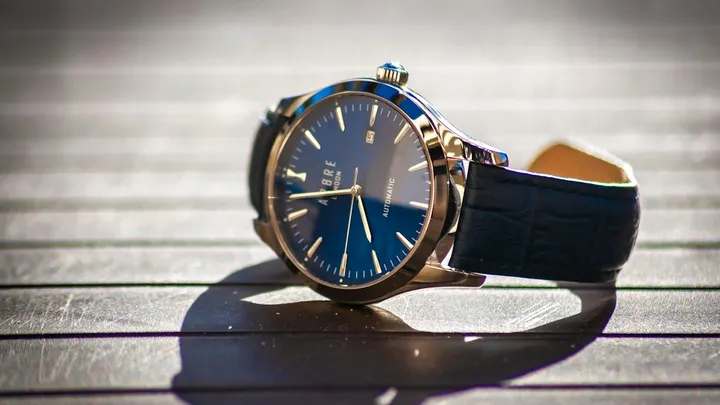 Why Watch Dials Put The Date Window At 3 O'Clock